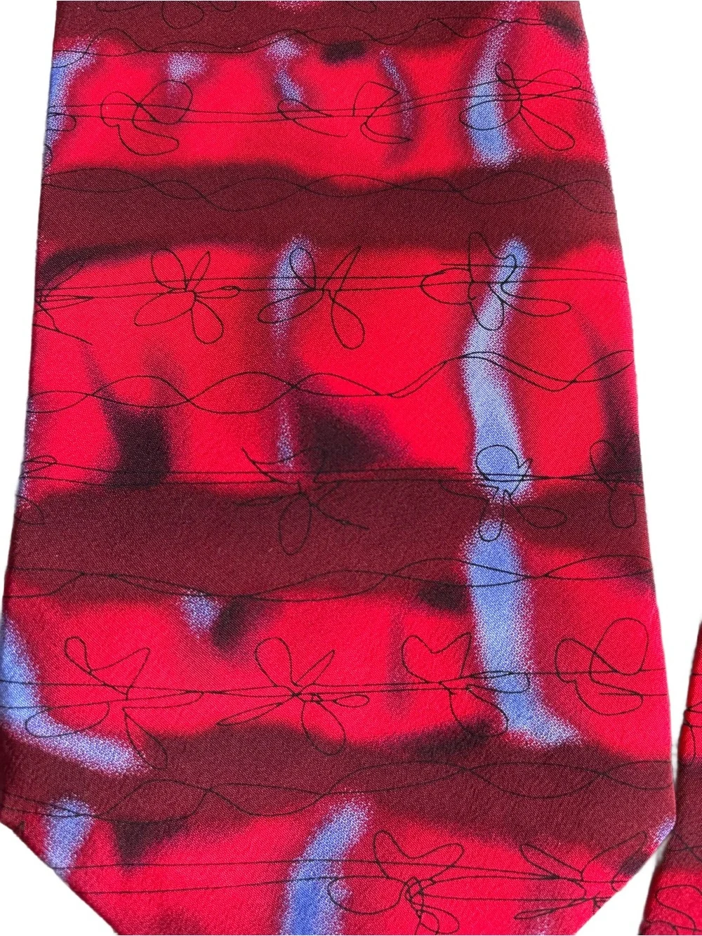 JERRY GARCIA (RIP) Tree Collection 15 -Tie in a Red & Blue Pattern 100% Silk